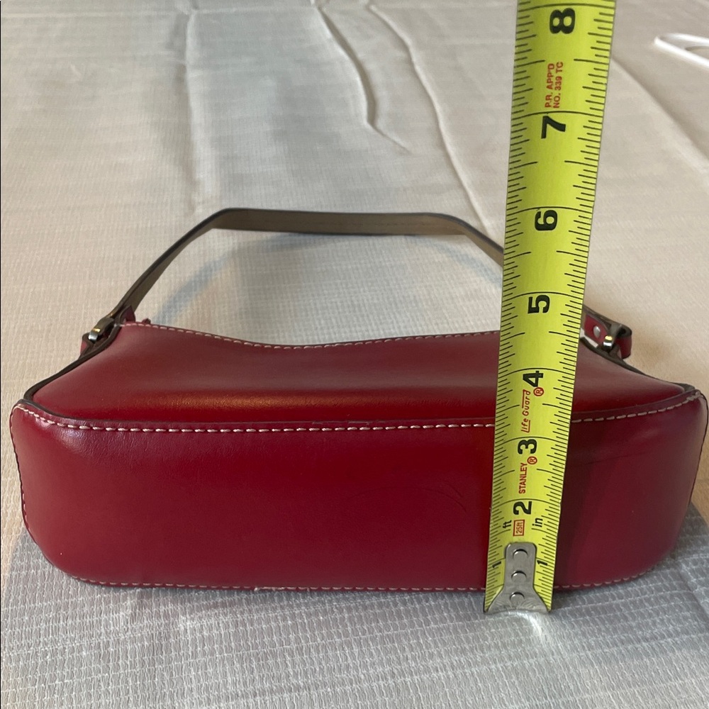 Classic Red Leather Shoulder Bag - Picture 8 of 11